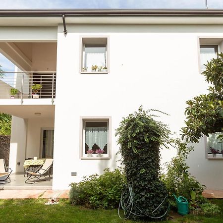 Appartamento Con Giardino Le Querce Sistiana Eksteriør billede